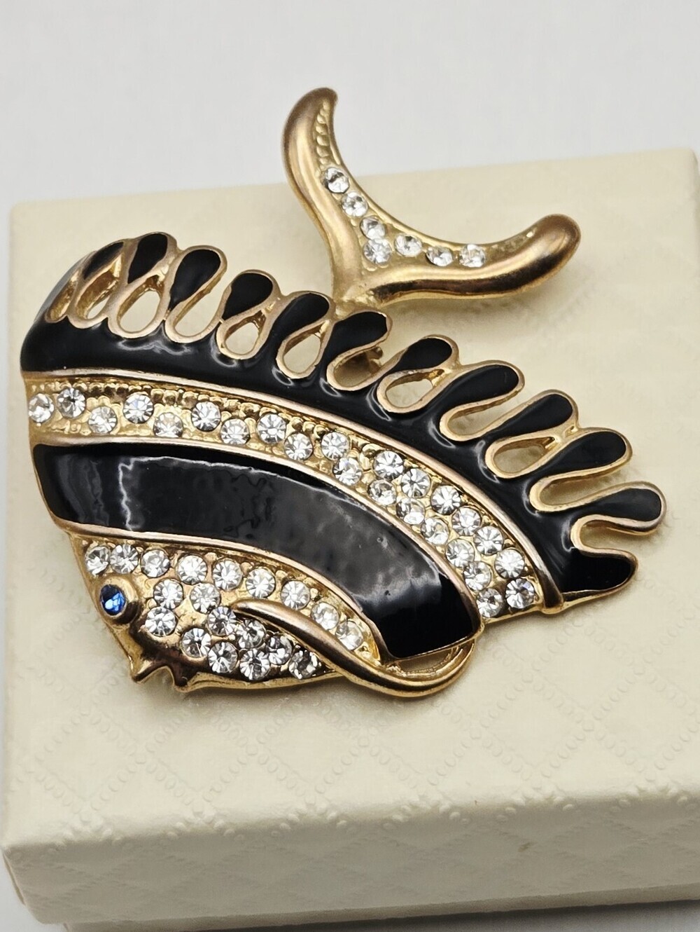 Vintage Gold Tone Black Enamel Angel Fish Brooch with Crystal Accents - Picture 12 of 16